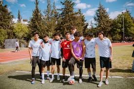 扑克高手已经判断清楚（资深牌手已看清局势）